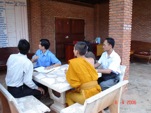 ภาพตัวอย่าง ประชาสัมพันธ์โรงเรียนบาลีสาธิตศึกษา เมษายน 2549 7-8-9 เม.ย. 2549 ไปกับคณะครูออกประชาสัมพันธ์โรงเรียนตามหมู่บ้านต่างๆ
